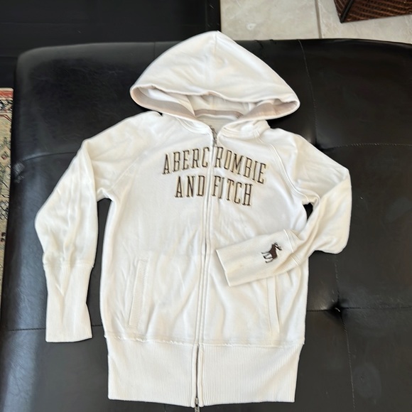 Abercrombie & Fitch Other - Abercrombie and Finch cream hooded sweater